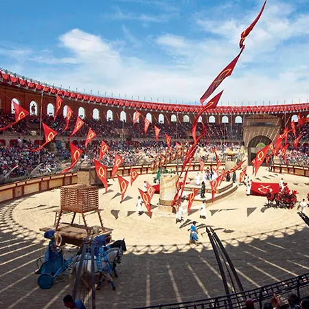 La Laujere Ivie - & Piscine Privative