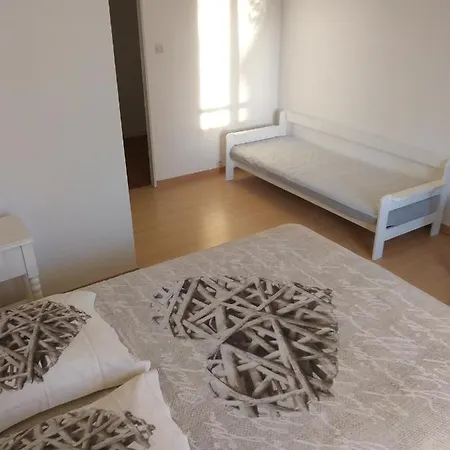 La Laujere Ivie - & Piscine Privative Saint-Hilaire-du-Bois (Vendee)