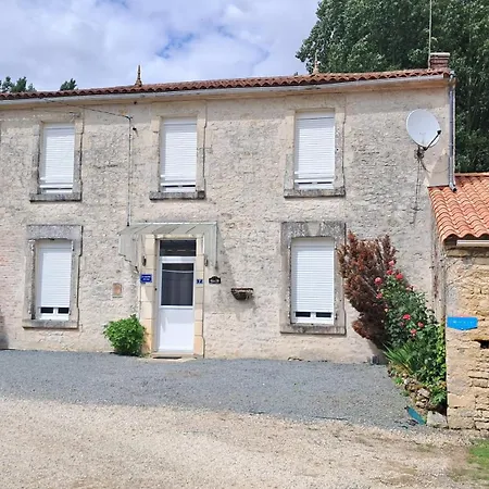 La Laujere Ivie - & Piscine Privative * Saint-Hilaire-du-Bois (Vendee)